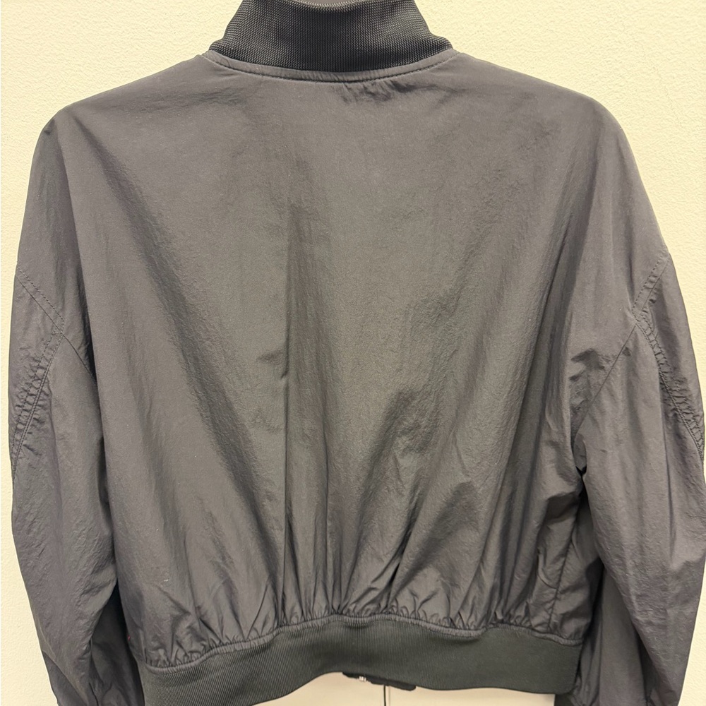 Levi's Women's Bomber Jacket size M NWT - Picture 6 of 7